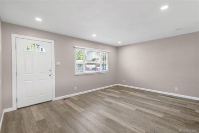 5521 Carson Street, House other with 5 bedrooms, 2 bathrooms and 1 parking in Denver CO | Image 3