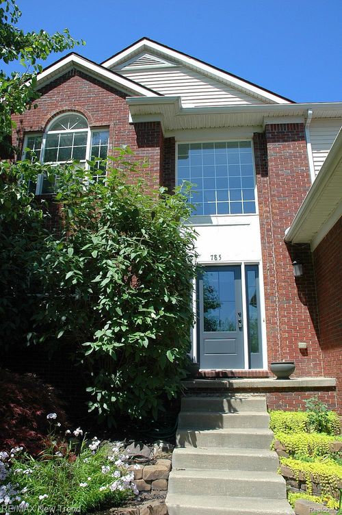 785 Pathway Dr, Howell, MI, 48843-9187 | Card Image