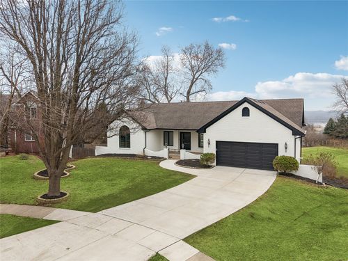 924 S 26th St, West Des Moines, IA, 50265-5792 | Card Image