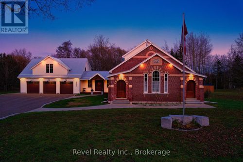 2331 Nottawasaga Concession 6 N, Collingwood, ON, L9Y0X2 | Card Image