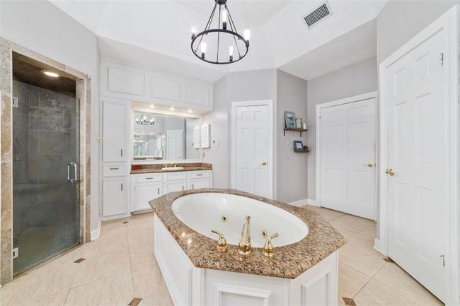 17507 Shelburne Ln, House other with 5 bedrooms, 4 bathrooms and 2 parking in Spring TX | Image 24