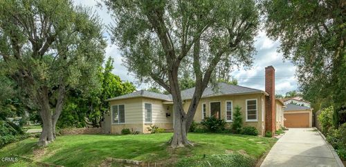 1324 Loreto Dr, Glendale, CA, 91207-1844 | Card Image