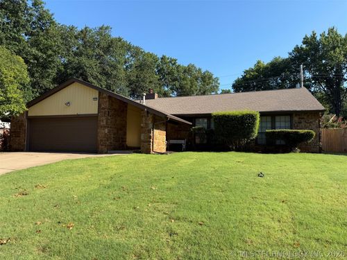 5935 79th St, Tulsa, OK, 74136-9125 | Card Image