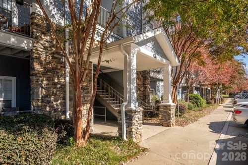 4-600 Vista Lake Dr, Candler, NC, 28715-7182 | Card Image