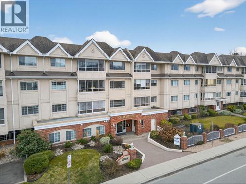 101-1055 Lawrence Ave, Kelowna, BC, V1Y6M3 | Card Image