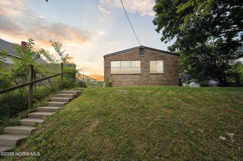 1022 Liberty St, Toledo, OH, 43605-3289 | Card Image