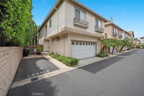 unit-111-9354 Burnet Ave, North Hills, CA, 91343-7915 | Card Image