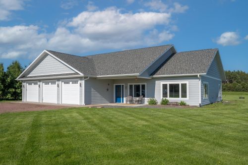 2571 11th St, CUMBERLAND, WI, 54829-9668 | Card Image