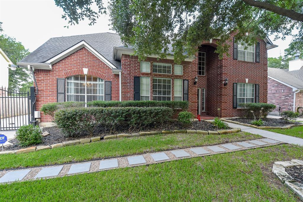 Hermitage Oaks Dr, Tomball, TX 77377