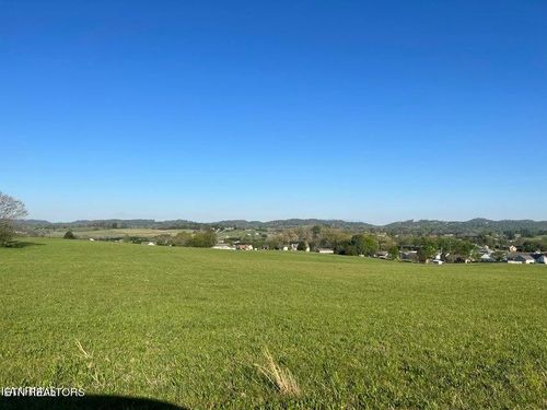 526 Hiwassee Rd, Madisonville, TN, 37354-5842 | Card Image