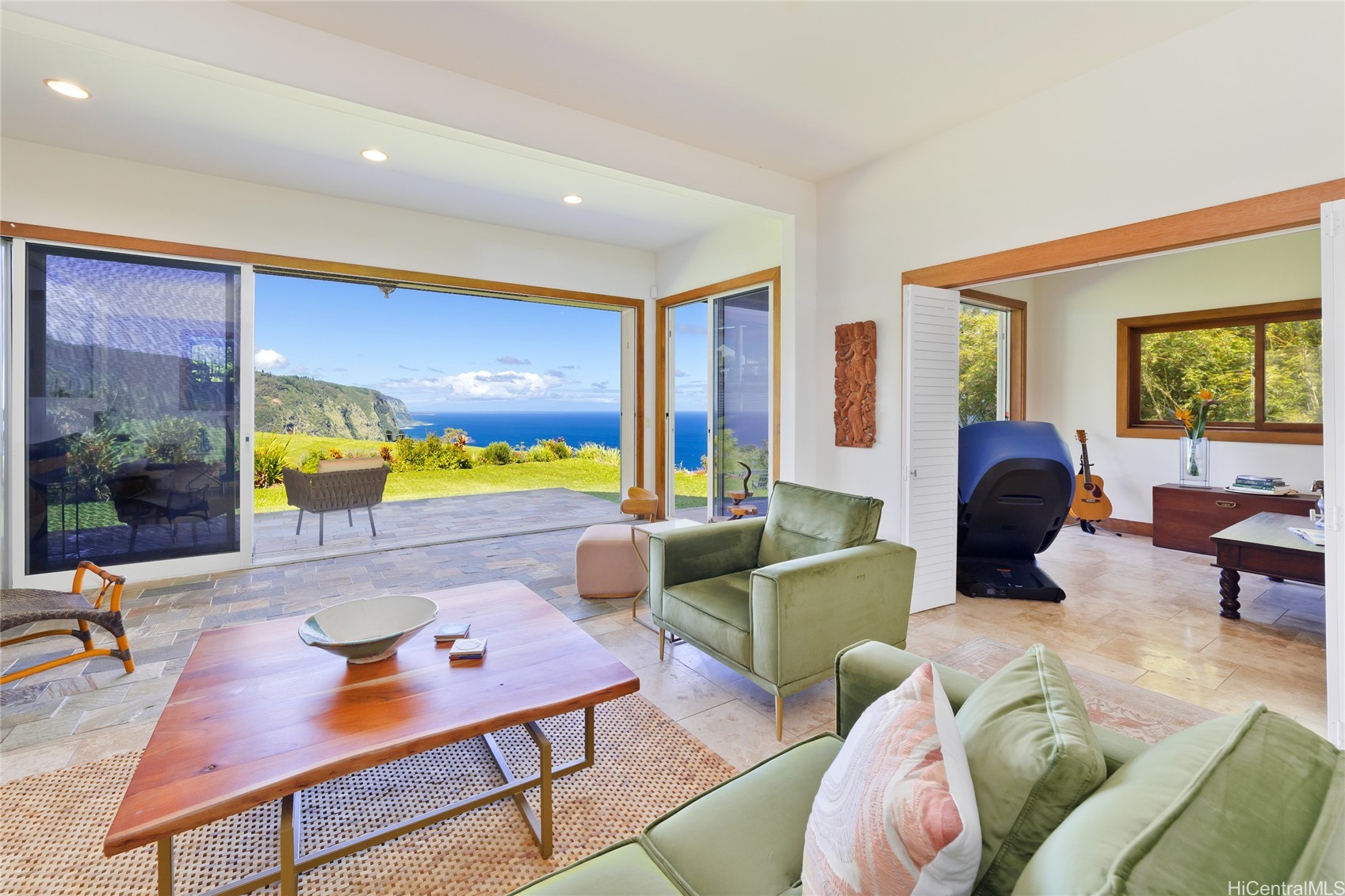 Waipio Valley Rd, Honokaa, HI 96727