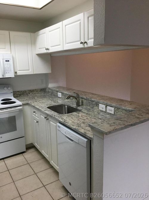 302-2801 Sarento Pl, Palm Beach Gardens, FL, 33410-2926 | Card Image