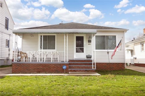 5517 Stickney Ave, Brooklyn, OH, 44144-3874 | Card Image