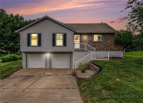 1612 Ne 112th Ter, Kansas City, MO, 64155-2941 | Card Image