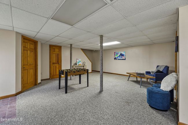 2 Faucett Ln, House other with 3 bedrooms, 3 bathrooms and null parking in Pittsfield MA | Image 39