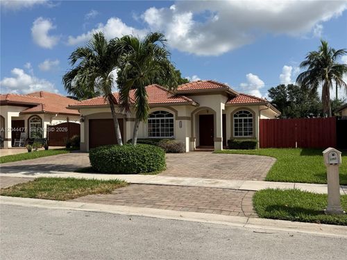 7753 Nw 201st Ter, Hialeah, FL, 33015-5988 | Card Image