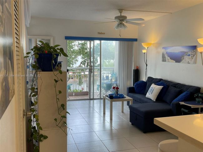 331 - 400 Kings Point Dr, Condo with 0 bedrooms, 1 bathrooms and null parking in Sunny Isles Beach FL | Image 9