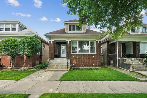 7527 S Perry Ave, Chicago, IL, 60620-1023 | Card Image