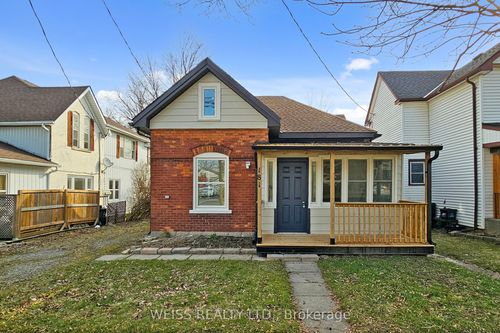 181 Talbot St N, Simcoe, ON, N3Y3W8 | Card Image