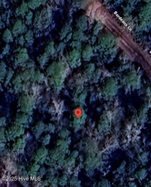 261 Bordeaux Ln, Boiling Spring Lakes, NC, 28461-7632 | Card Image