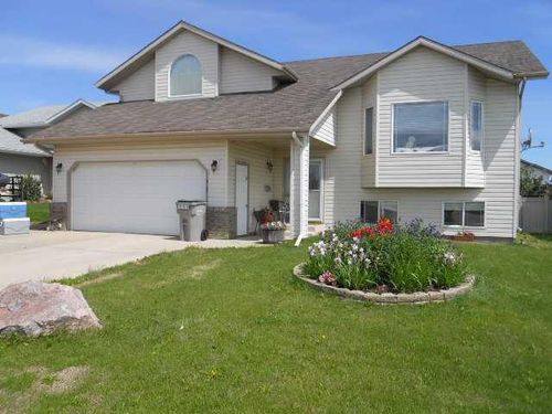 11319 90 Street, Grande Prairie, AB, T8X1M4 | Card Image