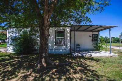 525 7th Avenue Nw, Home with 2 bedrooms, 2 bathrooms and null parking in Ardmore OK | Image 3