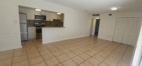 1c-4134 Nw 79th Ave, Doral, FL, 33166-6533 | Card Image