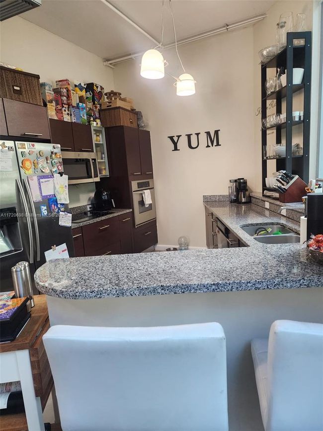 APT-301 - 3029 Ne 188 Th St, Condo with 3 bedrooms, 3 bathrooms and null parking in Aventura FL | Image 28