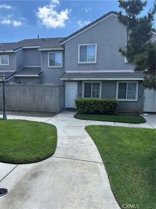 b-220 W Walnut Ave, Rialto, CA, 92376-3498 | Card Image