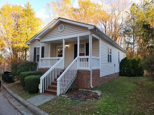 860 Darby St, Raleigh, NC, 27610-4018 | Card Image