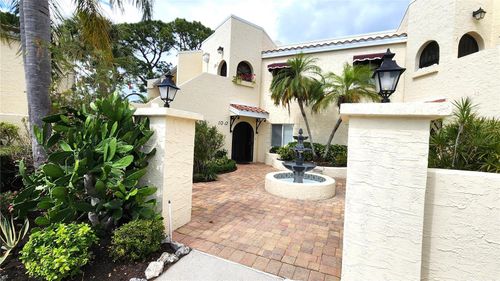 10a-6101 34th St W, BRADENTON, FL, 34210-3700 | Card Image