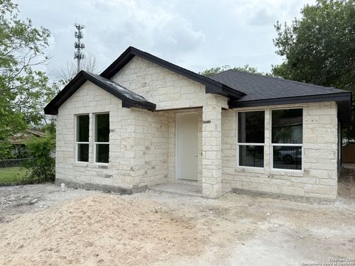 419 N San Ignacio Ave, San Antonio, TX, 78228-6129 | Card Image