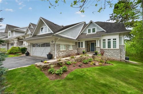 11-3 Sims Estate Pl, Kitchener, ON, N2A0A5 | Card Image