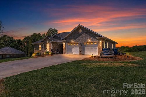 5507 Land Harbour Dr, Granite Falls, NC, 28630-8737 | Card Image