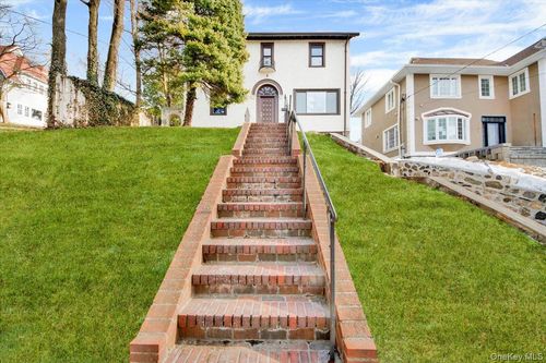 19 Darwood Pl, Mount Vernon, NY, 10553-1201 | Card Image