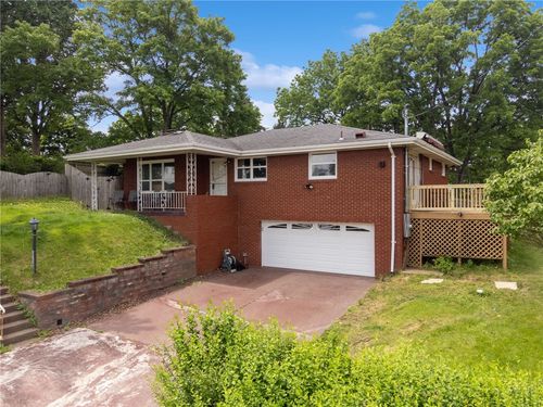 30 Clay Pike, North Huntingdon, PA, 15642-2039 | Card Image