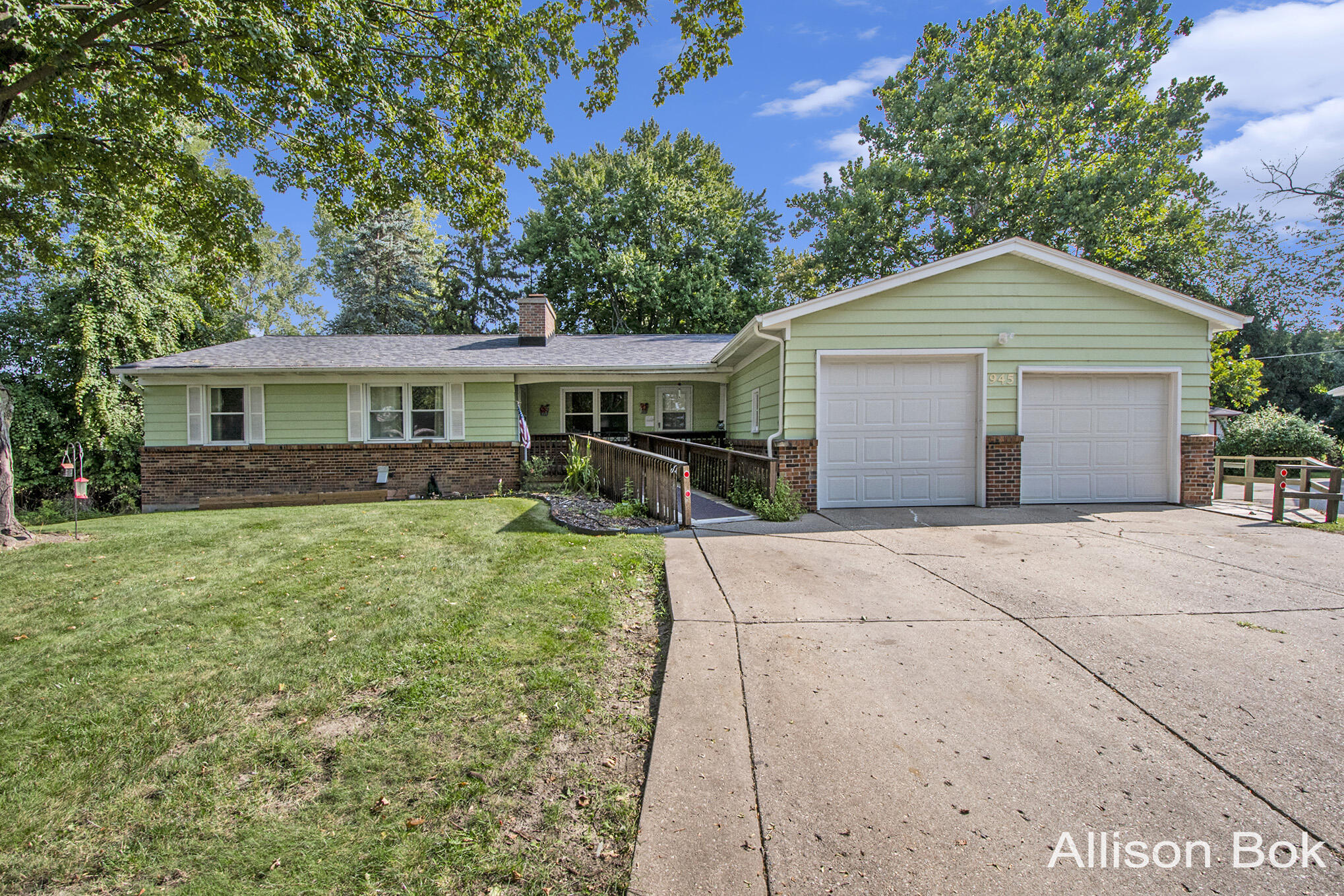 Lancashire Ct, Grand Rapids, MI 49508
