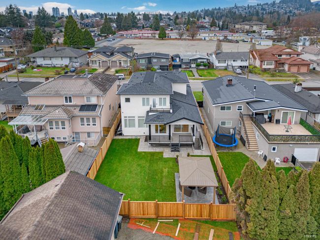 630 Cliff Avenue, House other with 7 bedrooms, 6 bathrooms and 4 parking in Burnaby BC | Image 36
