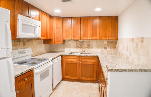 apt-206-733 1st Way, Deerfield Beach, FL, 33441-5331 | Card Image