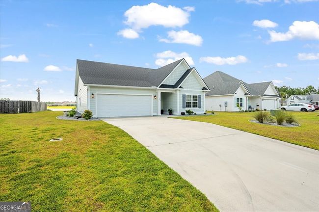 139 Allie Loop, House other with 3 bedrooms, 2 bathrooms and null parking in Brunswick GA | Image 4