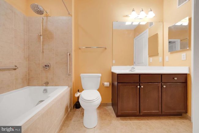 UNIT-247 - 1391 Pennsylvania Ave Se, Condo with 1 bedrooms, 1 bathrooms and null parking in WASHINGTON DC | Image 10