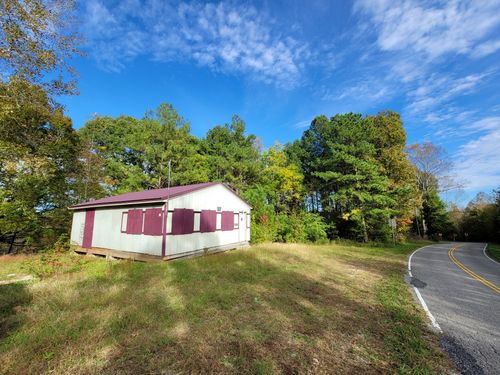 2642 Mount Carmel Rd, Camden, TN, 38320-6405 | Card Image
