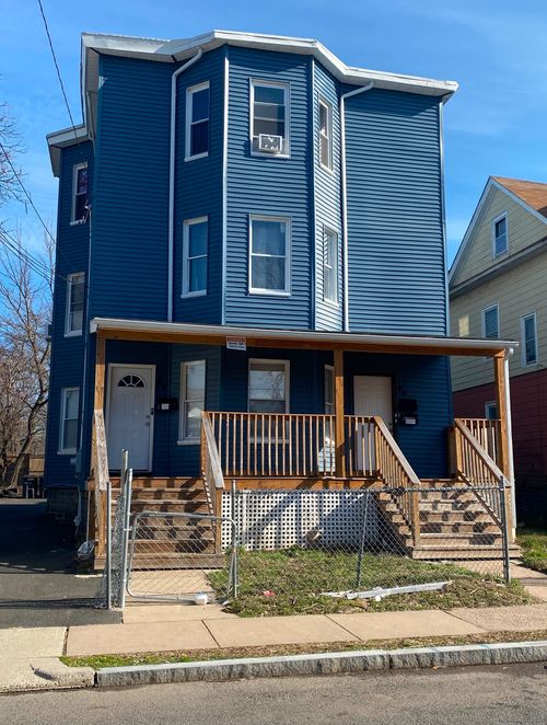 48-46-48 Pliny St, Hartford, CT, 06120-2337 | Card Image