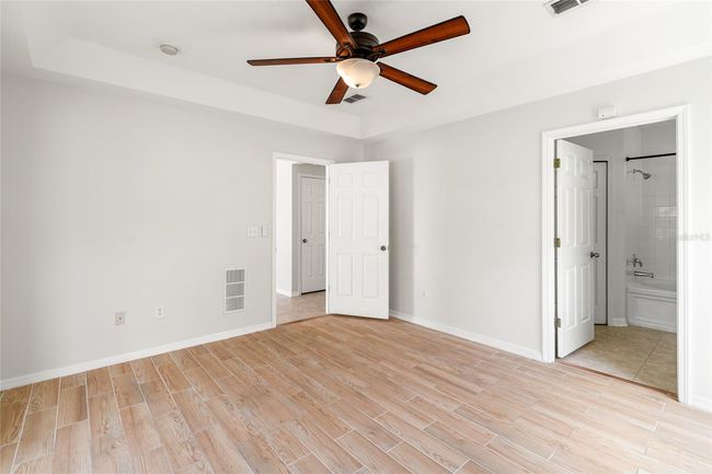 Primary Bedroom and En-Suite | Image 11