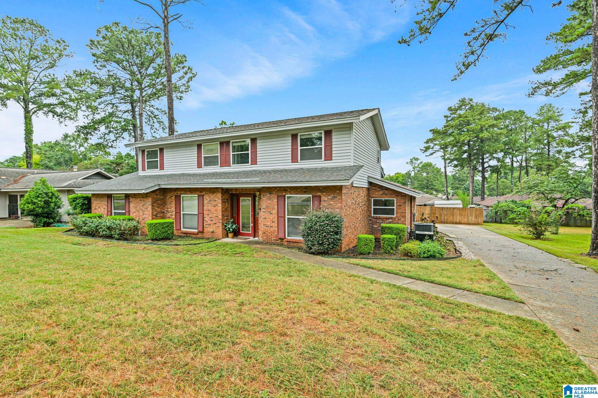 Meridian Ln, Montgomery, AL 36117