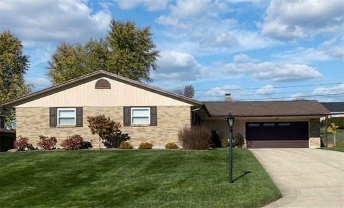 5325 Bromwick Dr, Trotwood, OH, 45426-1911 | Card Image