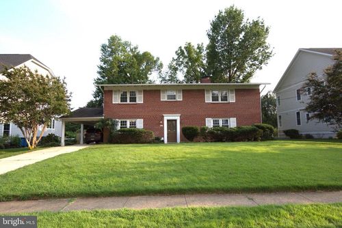 6933 Tyndale St, MCLEAN, VA, 22101-5071 | Card Image