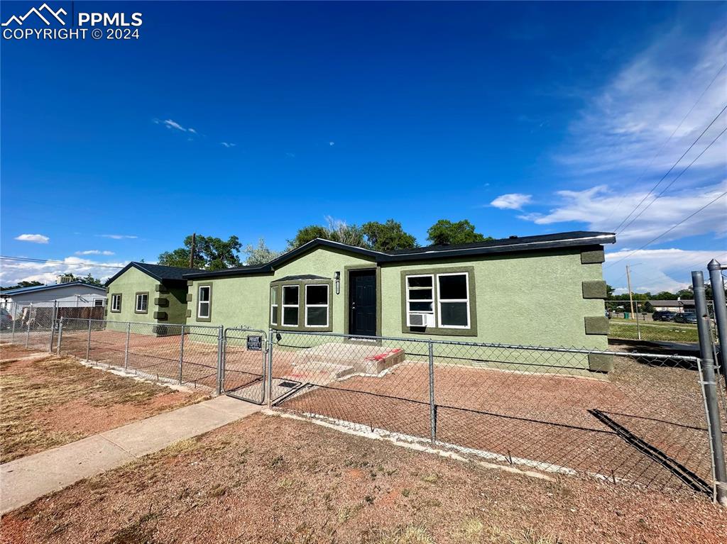 Park Ave, Pueblo, CO 81003