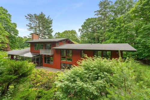 132 Westfield St, Dedham, MA, 02026-5624 | Card Image