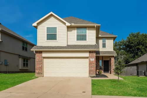 8300 Runner Oak Ln, Fort Worth, TX, 76123-2023 | Card Image
